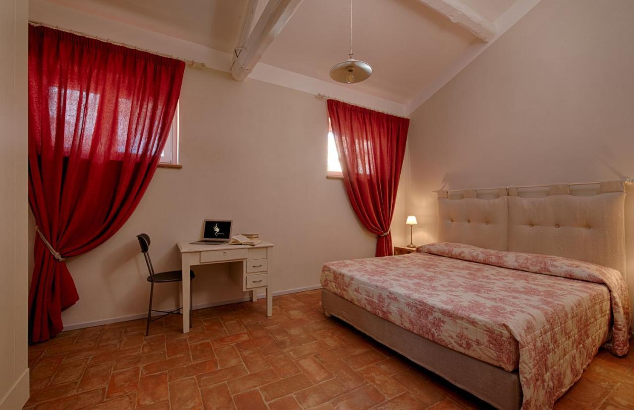 Agriturismo Poderedodici Orbetello Exterior photo