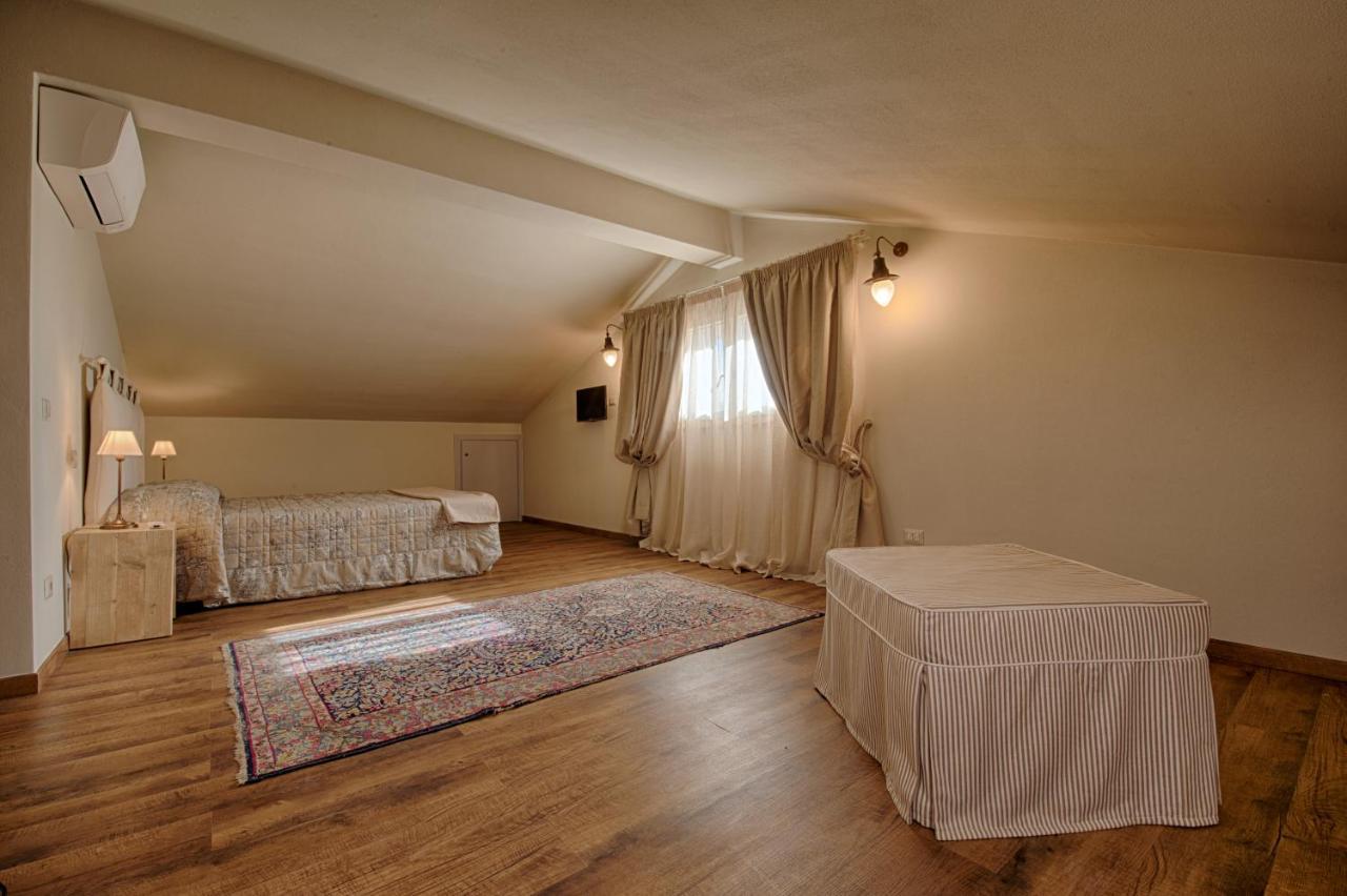 Agriturismo Poderedodici Orbetello Exterior photo